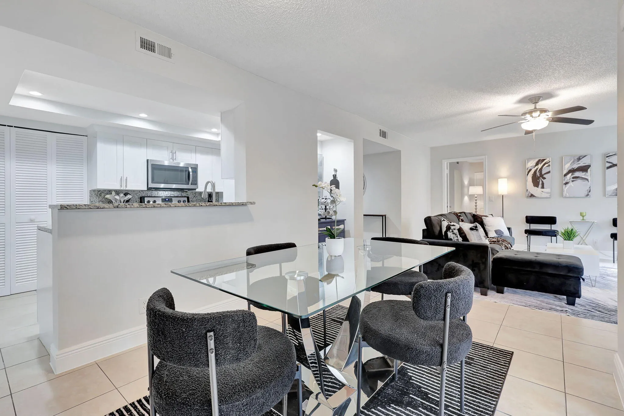 18-web-or-mls-12641West_86