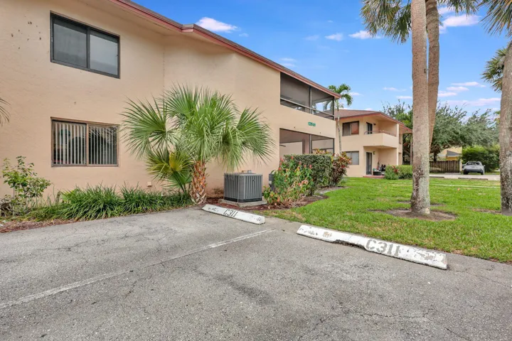 1-web-or-mls-12641West_1
