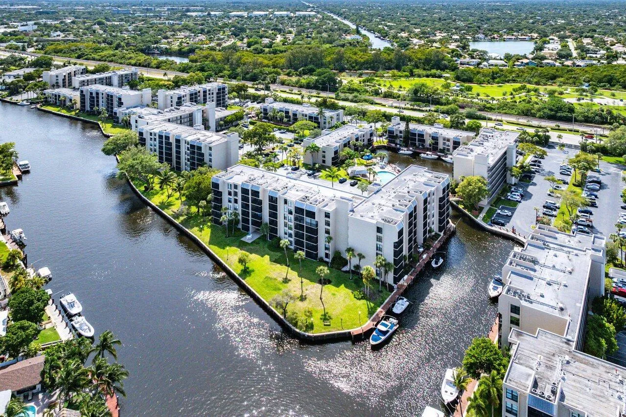 035-12RoyalPalmWay-6050-BocaRaton-FL-334
