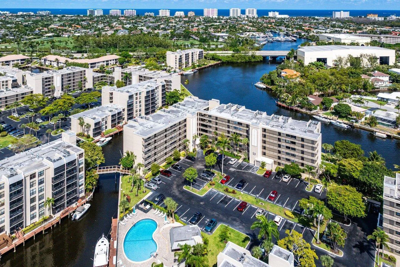 028-12RoyalPalmWay-6050-BocaRaton-FL-334