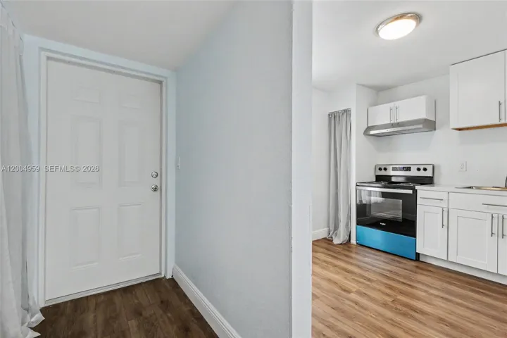 ENTRY & KITCHEN