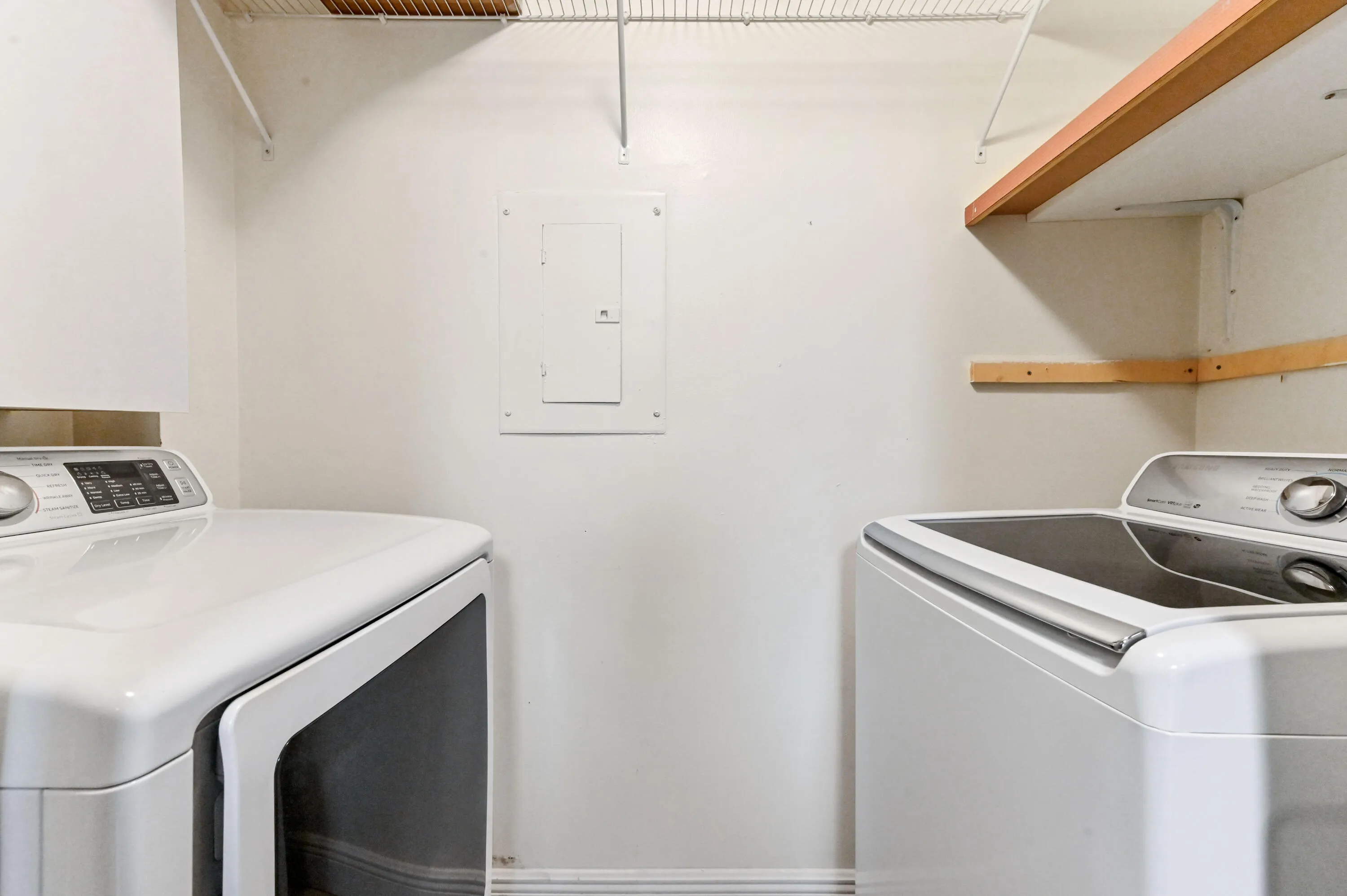 11 laundry room 01