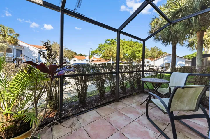 24 patio 01