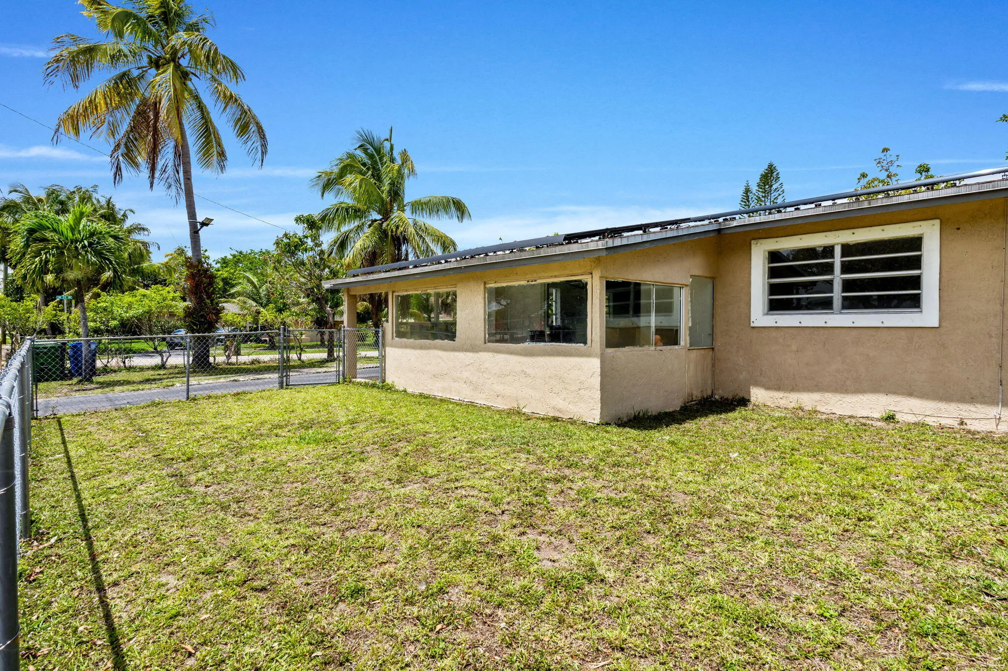 29-web-or-mls-A7402243