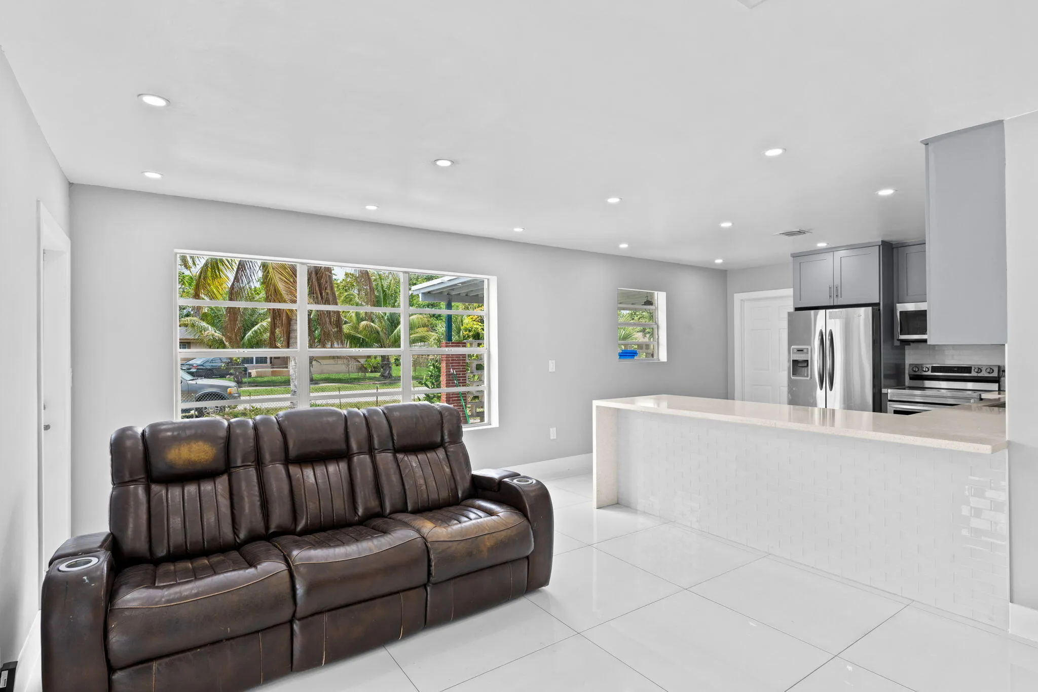 7-web-or-mls-A7402225