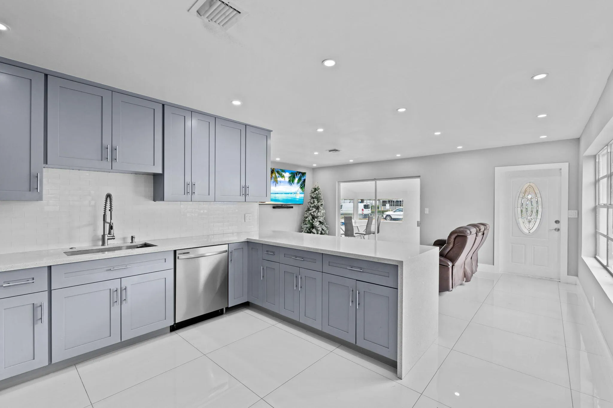10-web-or-mls-A7402208