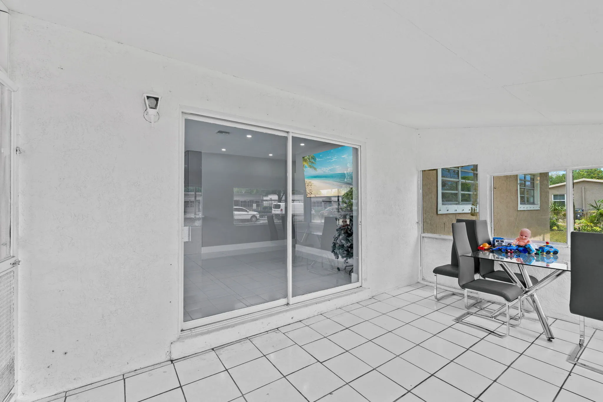 26-web-or-mls-A7402233