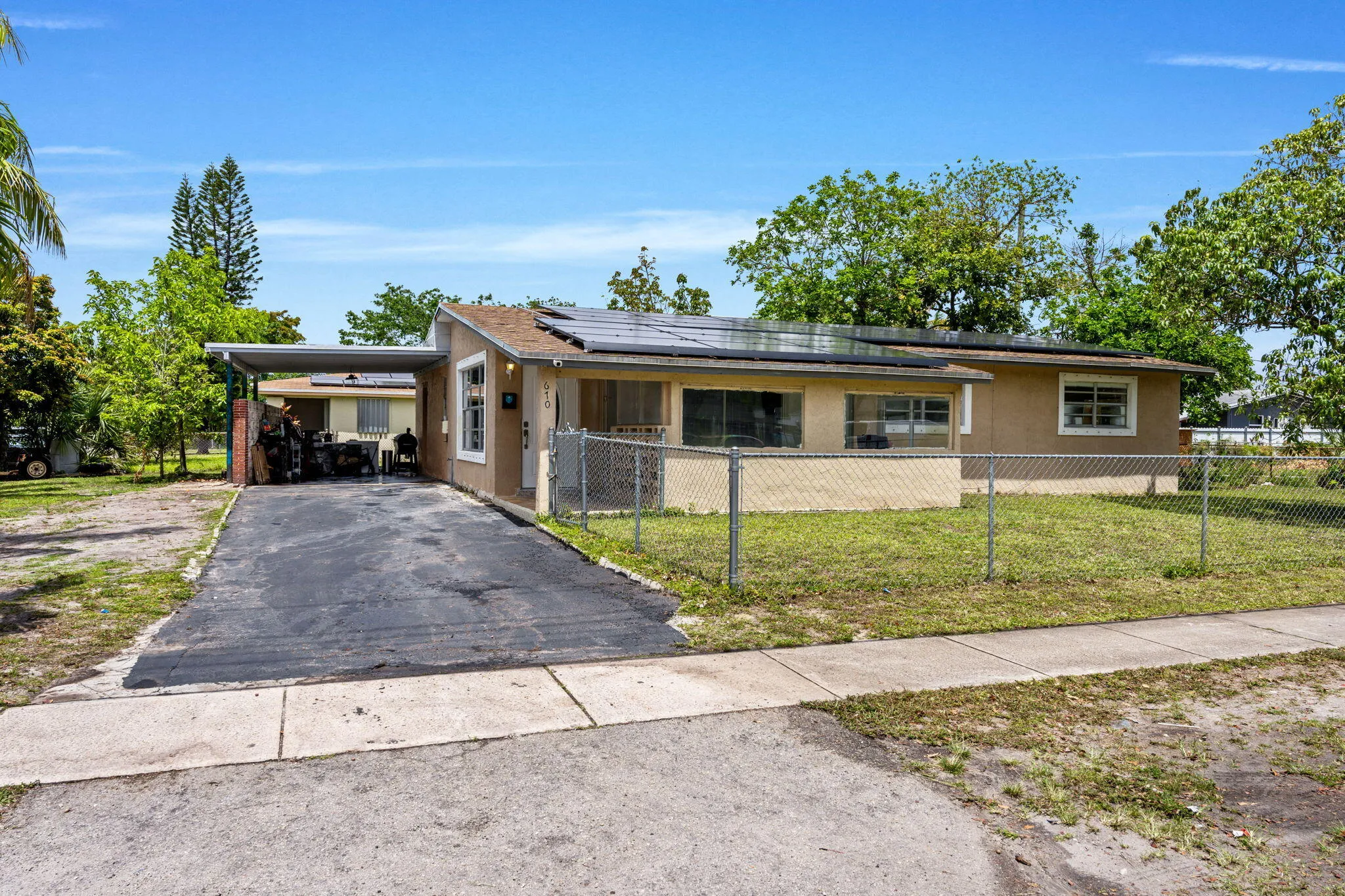 3-web-or-mls-A7402239