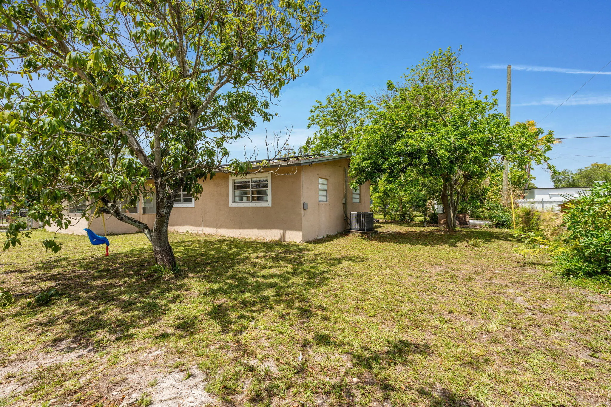 28-web-or-mls-A7402242