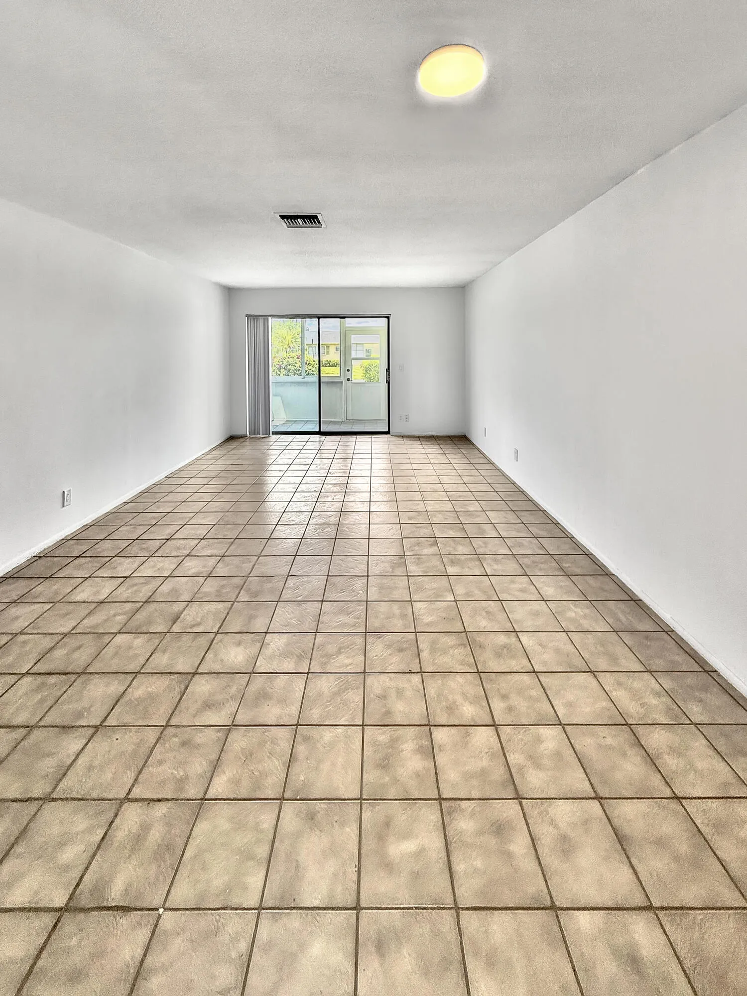 Living /Dining Rm Option