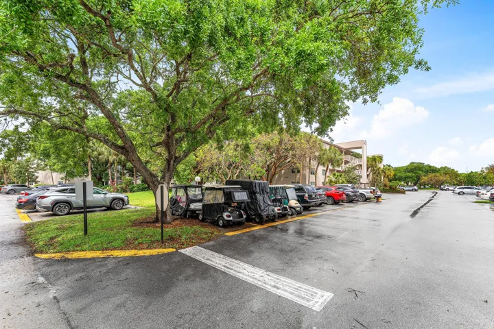 004-3301ArubaWay-C1-CoconutCreek-FL-3306