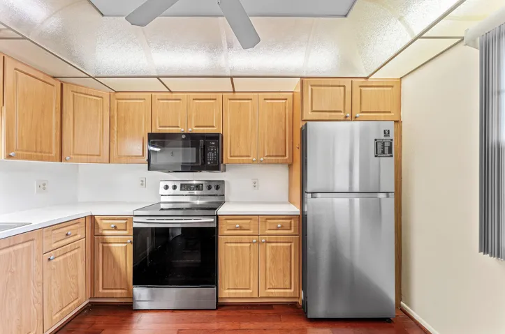 008-3301ArubaWay-C1-CoconutCreek-FL-3306