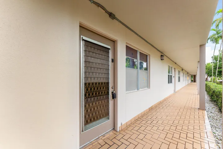 005-3301ArubaWay-C1-CoconutCreek-FL-3306