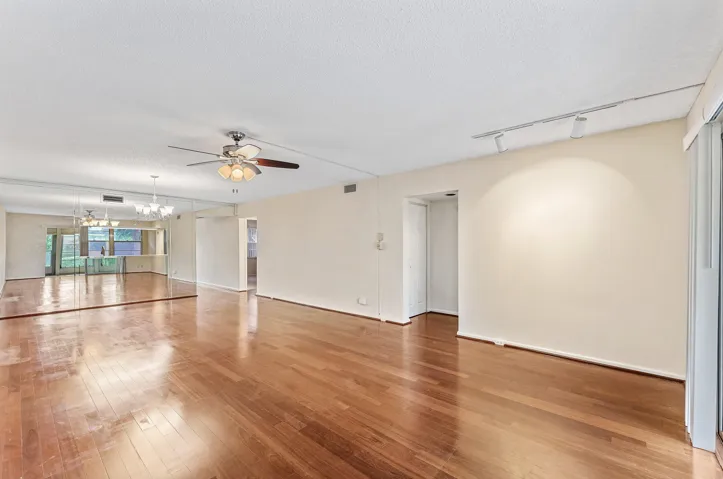 014-3301ArubaWay-C1-CoconutCreek-FL-3306