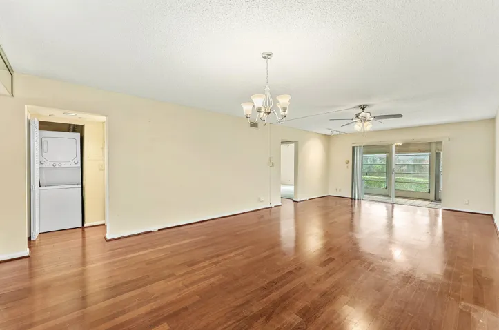012-3301ArubaWay-C1-CoconutCreek-FL-3306