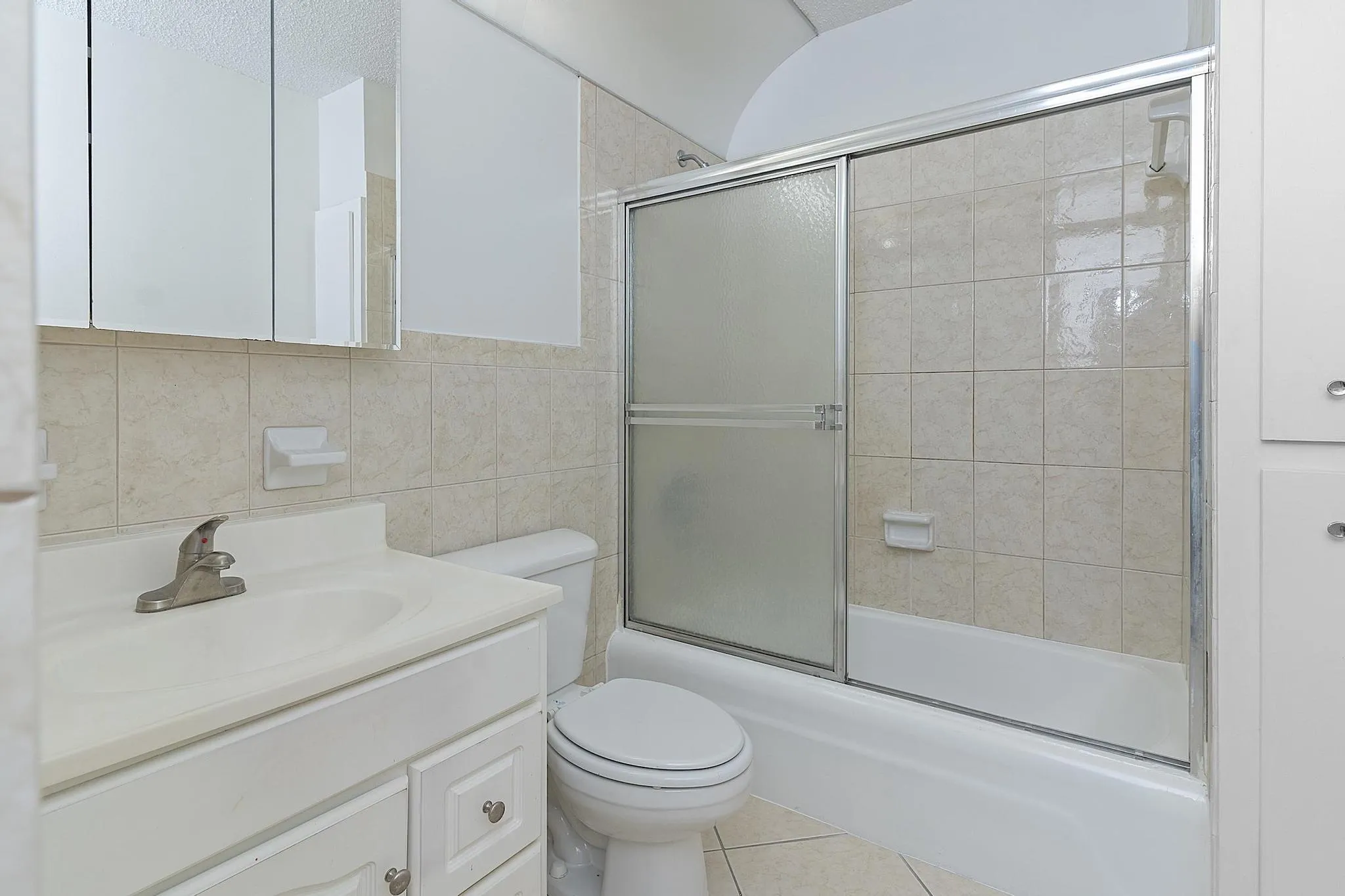 5700 NE 22nd Way - #323 - 024