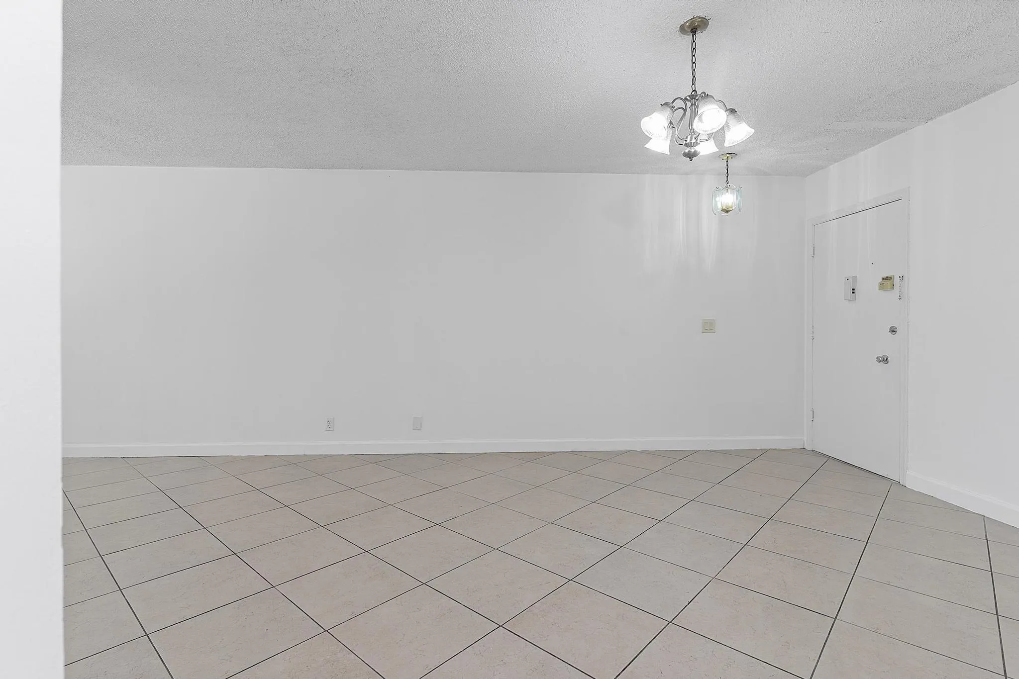 5700 NE 22nd Way - #323 - 012