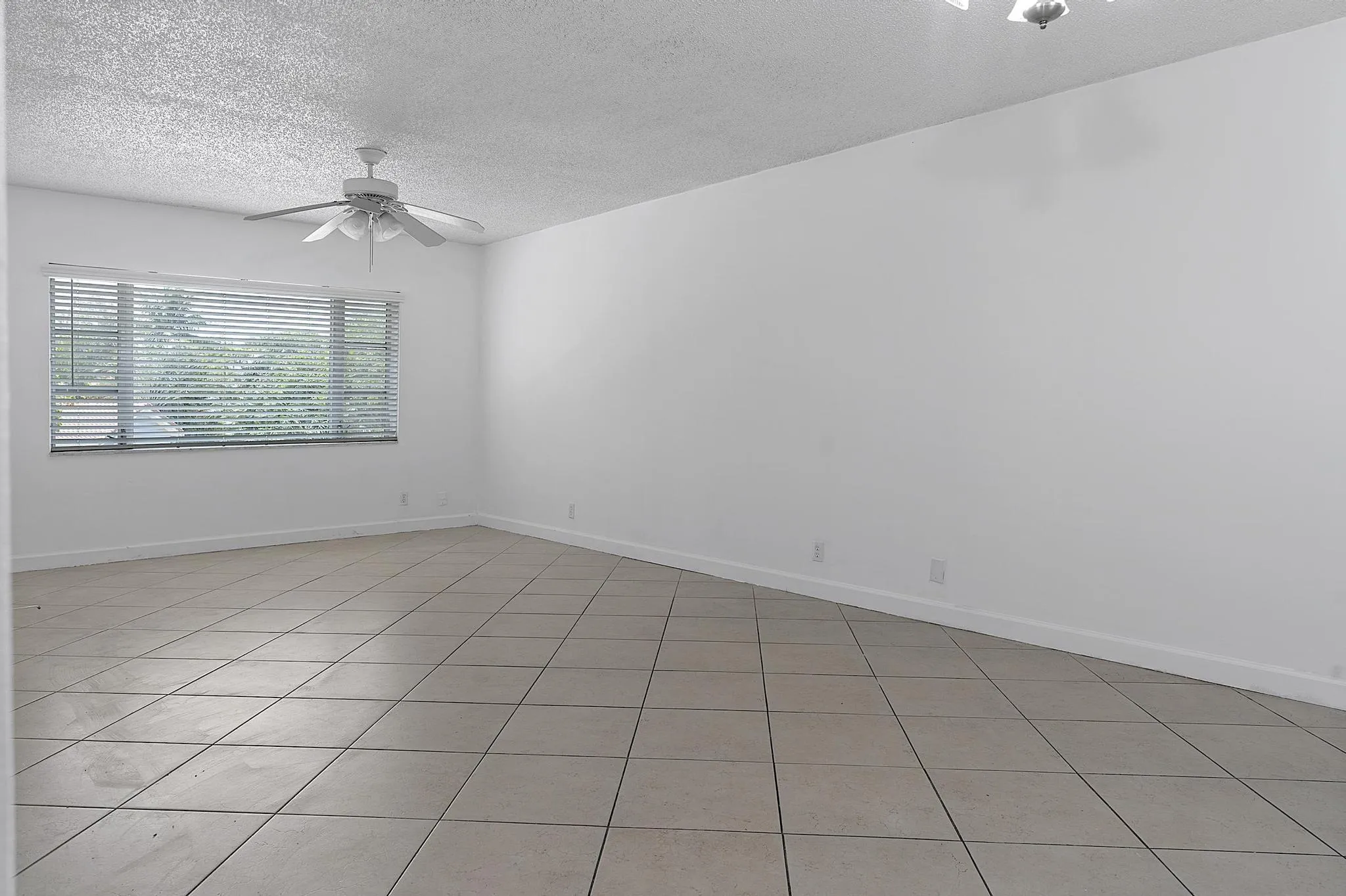 5700 NE 22nd Way - #323 - 007