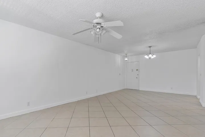 5700 NE 22nd Way - #323 - 011