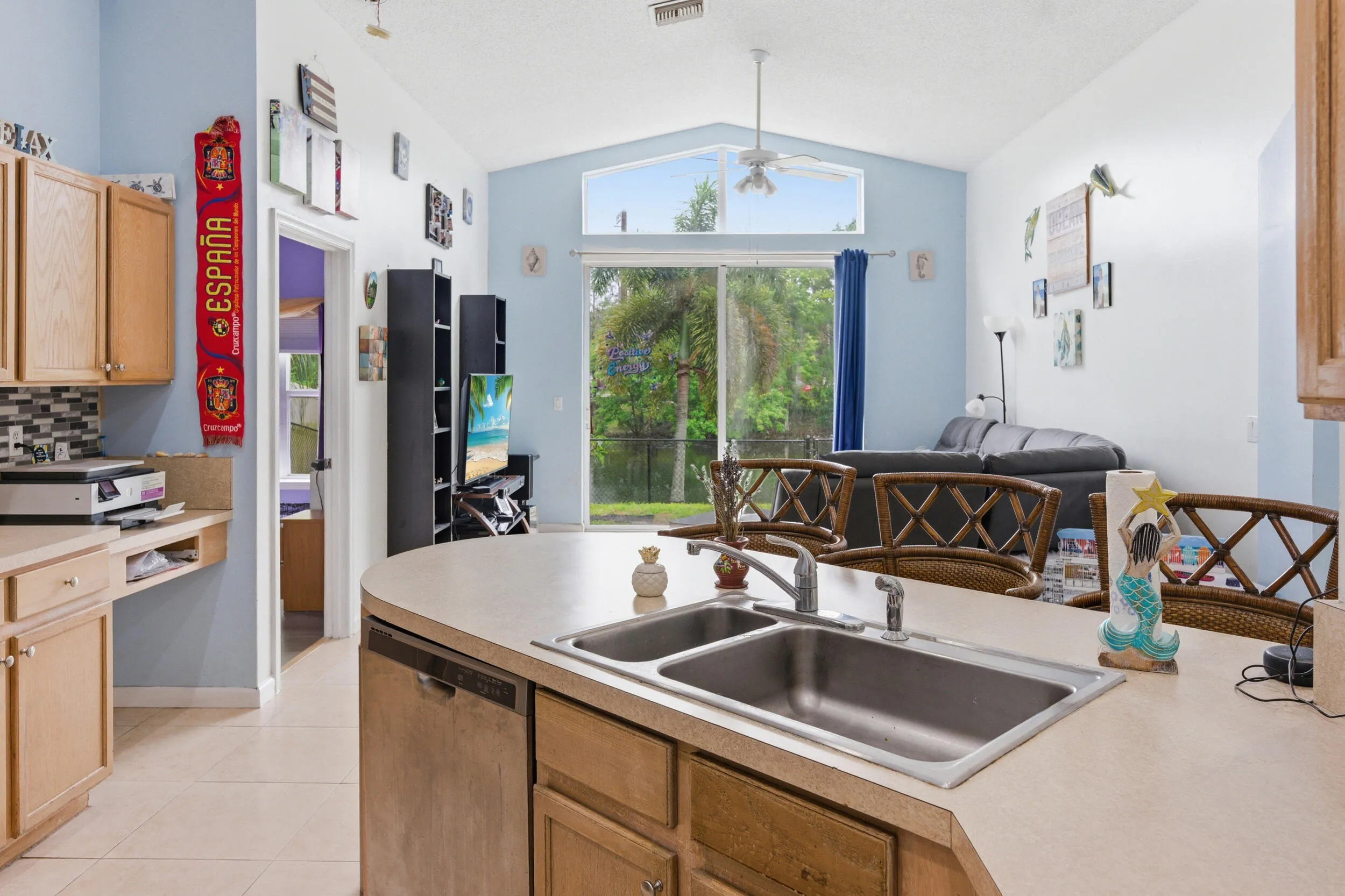 Open Kitchen