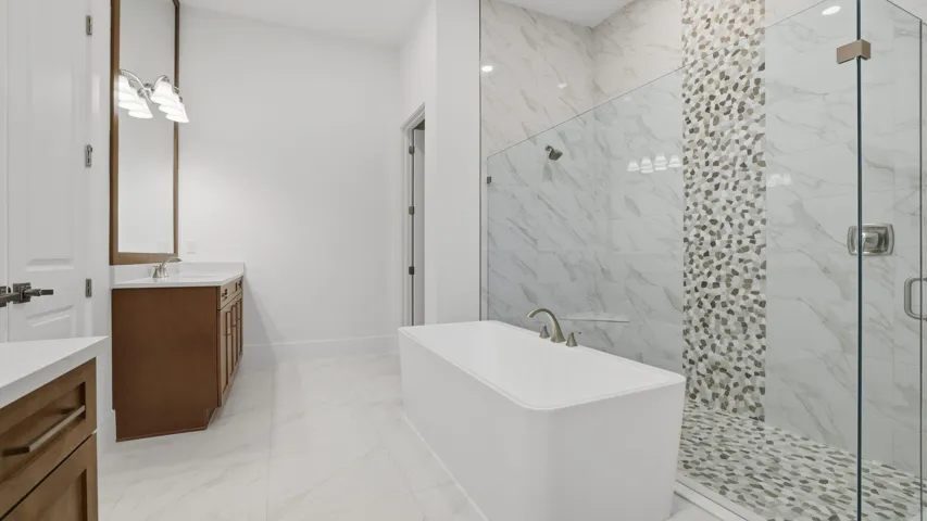 Owner's Bath