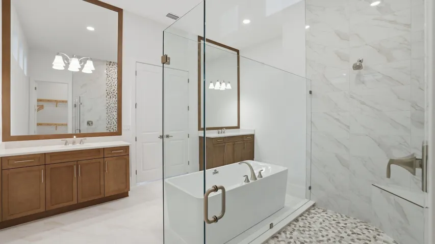 Owner's Bath