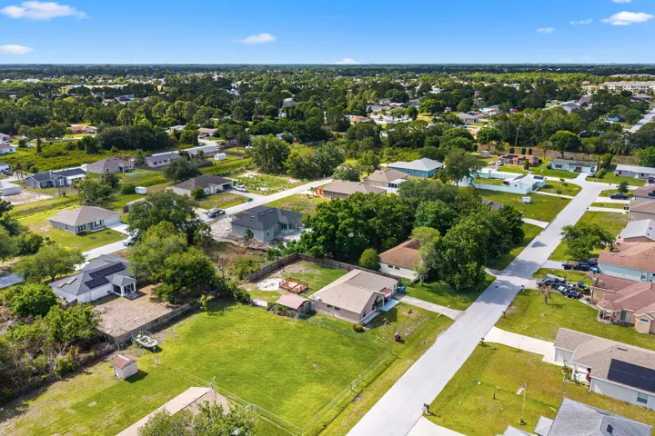 Neighborhood View