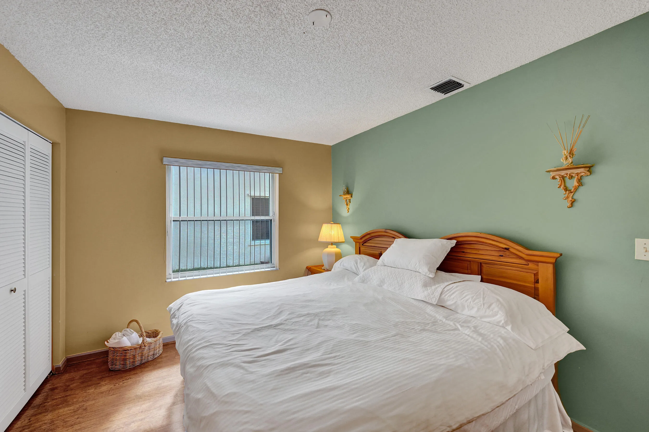 Property photo 90