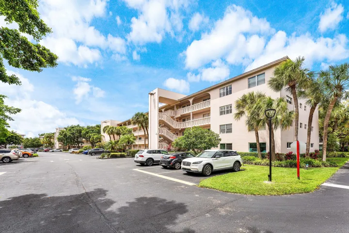 001-2003GranadaDrive-M1-CoconutCreek-FL-