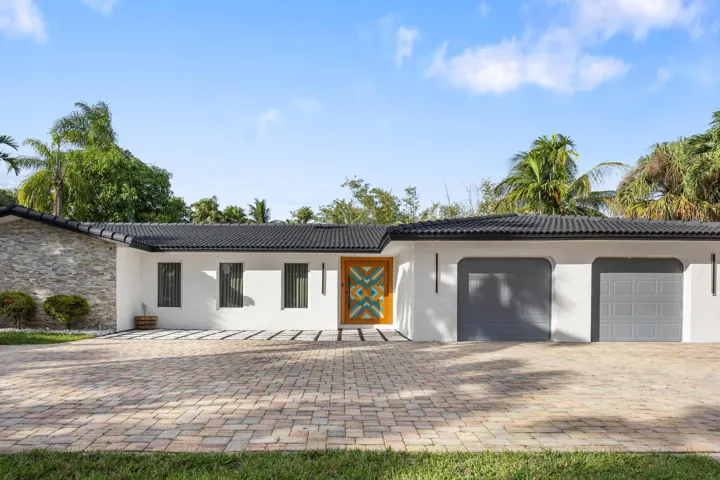 11621 NW 21st Ct-9