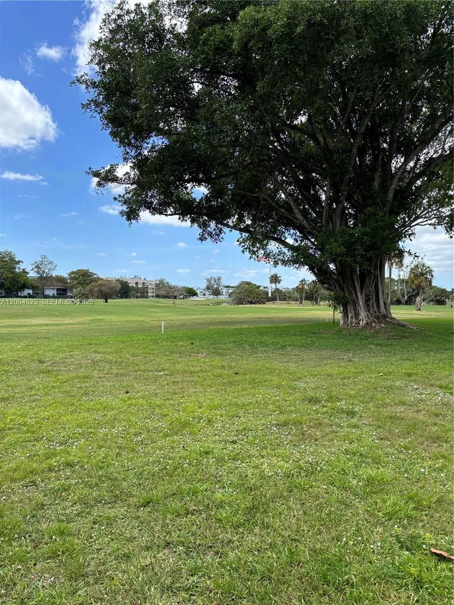 GOLF COURSE VIEW