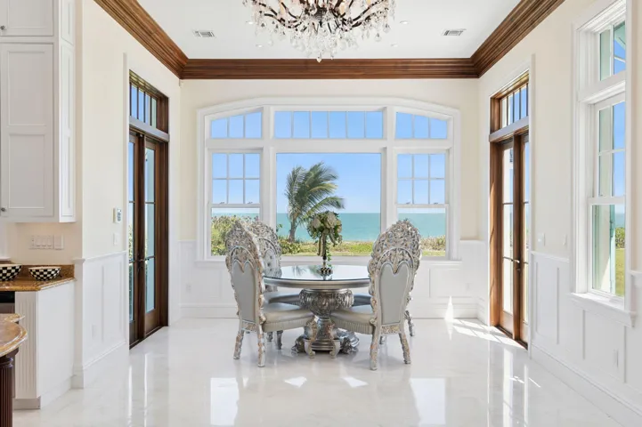 Kitchen_Dining_Area__Charming_Everyday_G
