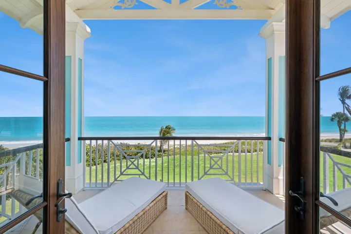 Coastal_View__Unobstructed_Ocean_Horizon