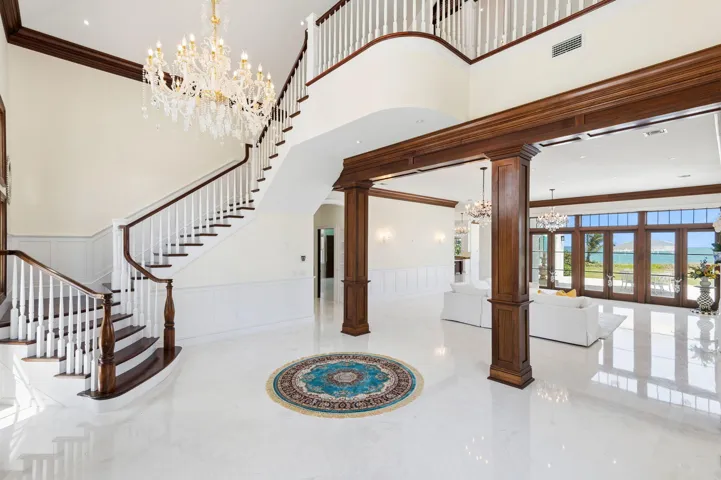 Foyer_Detail__Elegant_Architectural_Fini
