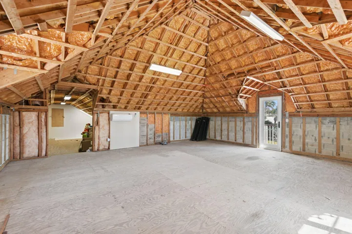 Upstairs_Bonus_Room__Unfinished_Space_wi