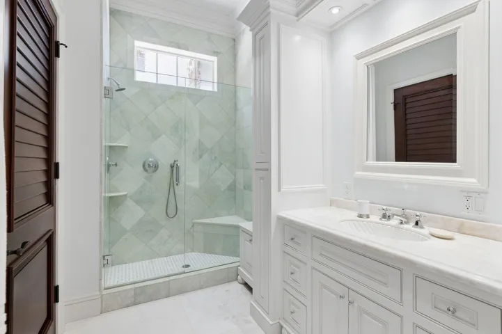 Bedroom_1_Bath__Bright_Functional__Invit