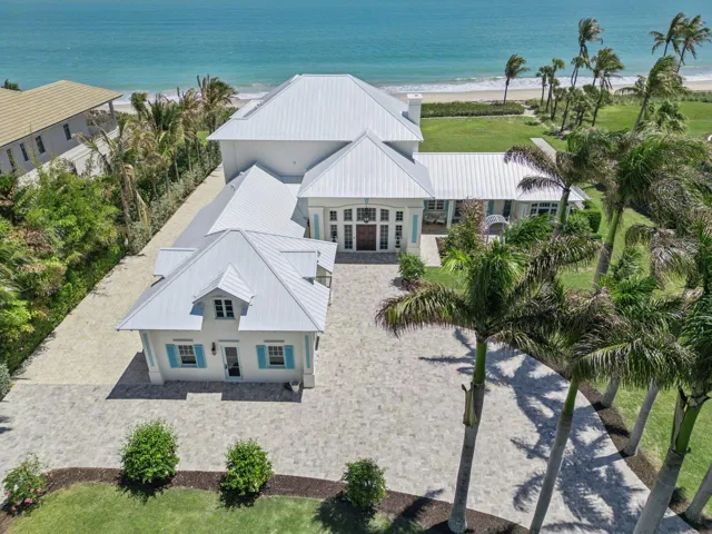 Aerial_Perspective__Prestigious_Vero_Bea