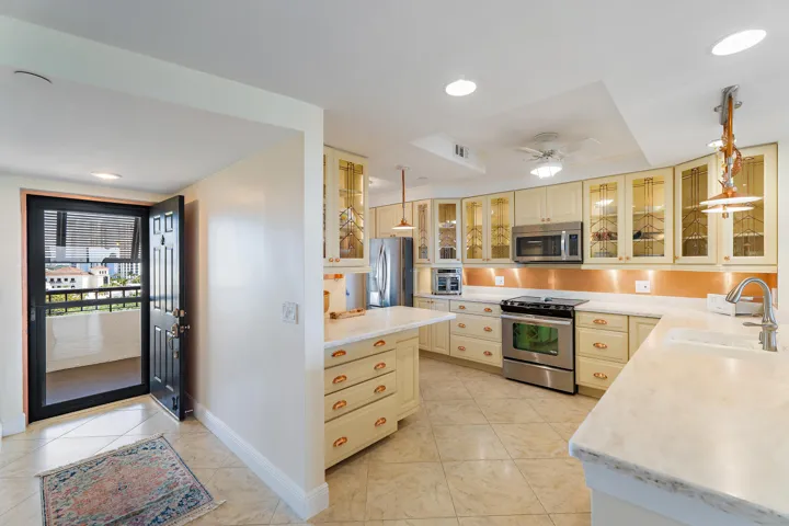 033-356GolfviewRd-903-NorthPalmBeach-FUL