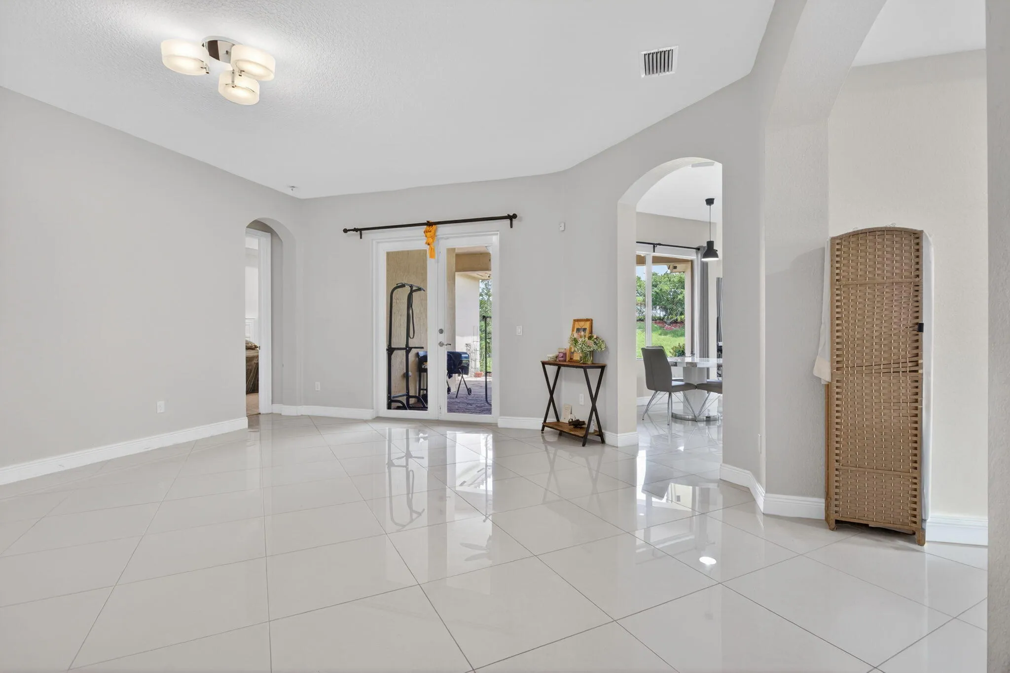 31-web-or-mls-8850-6738