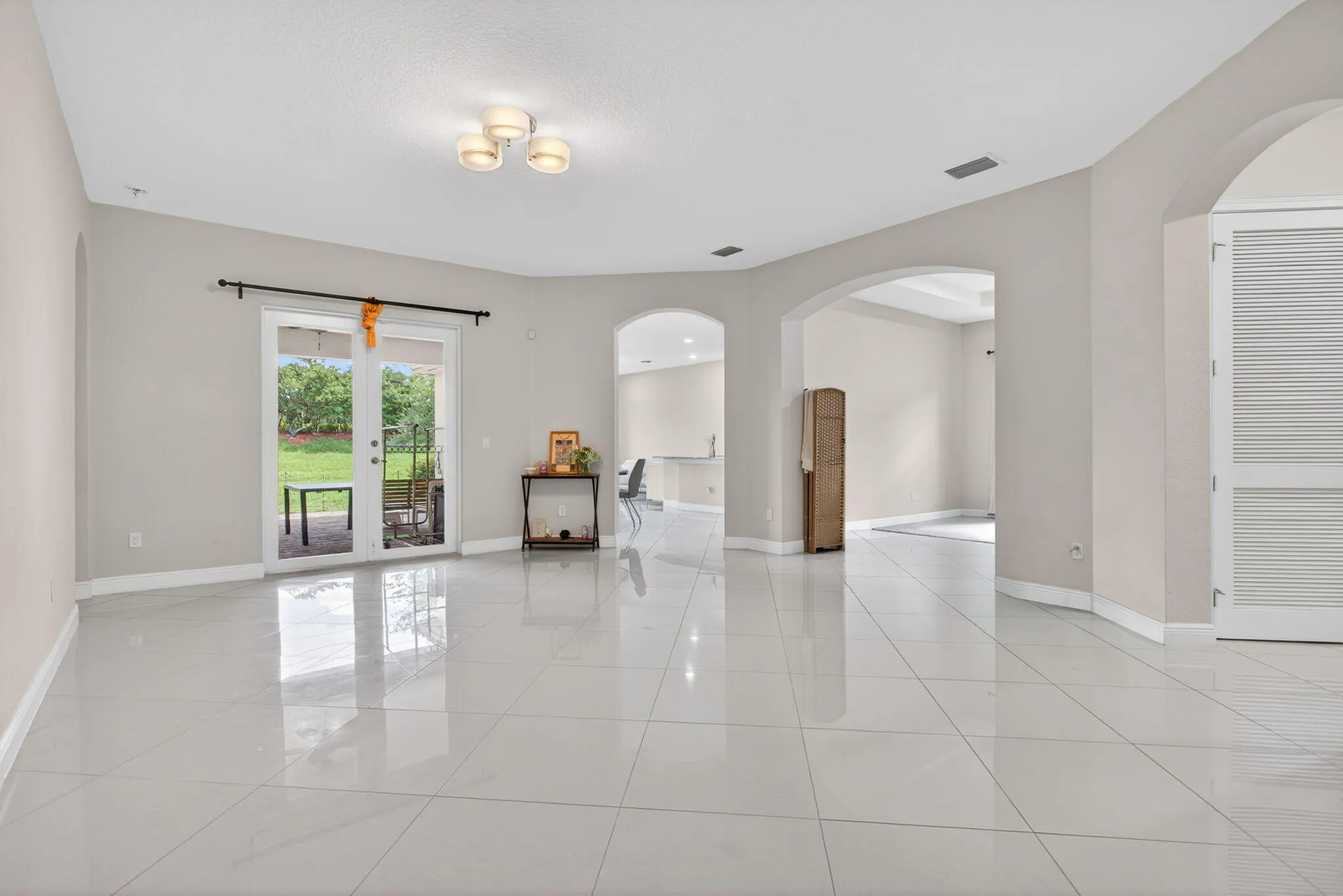 28-web-or-mls-8850-6724