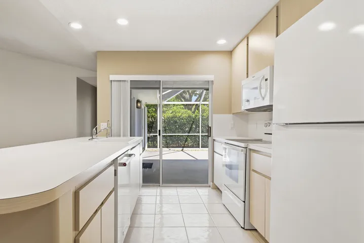 9502-CHAPMAN-OAK-CT-33410-007
