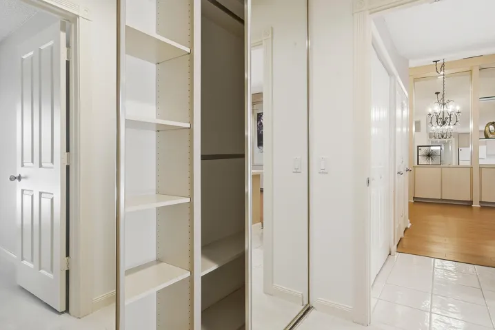 9502-CHAPMAN-OAK-CT-33410-024