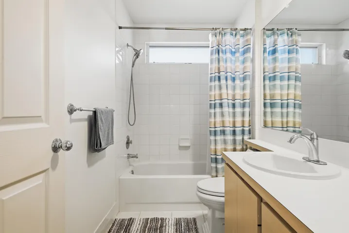 9502-CHAPMAN-OAK-CT-33410-023