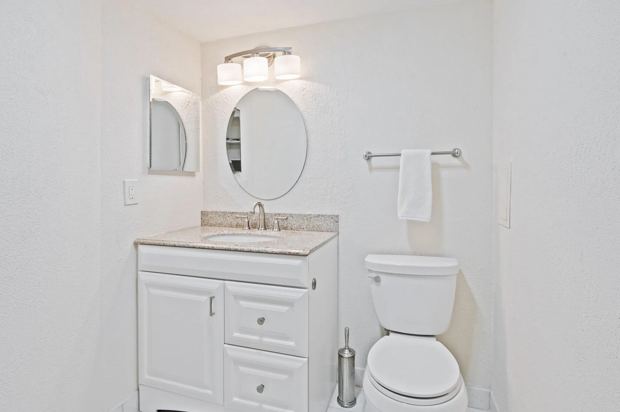 18-web-or-mls-3501-s-ocean-blvd-307