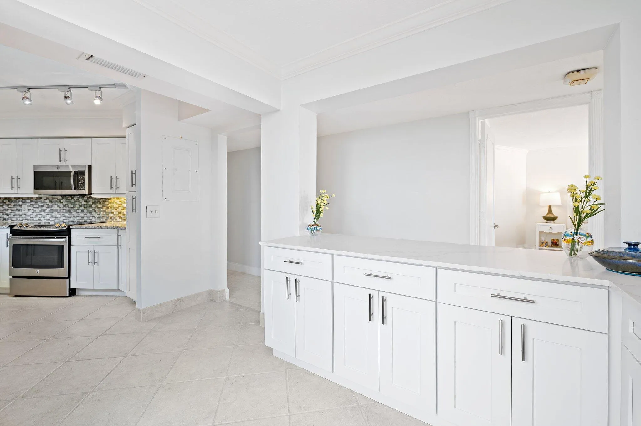 17-web-or-mls-3501-s-ocean-blvd-307