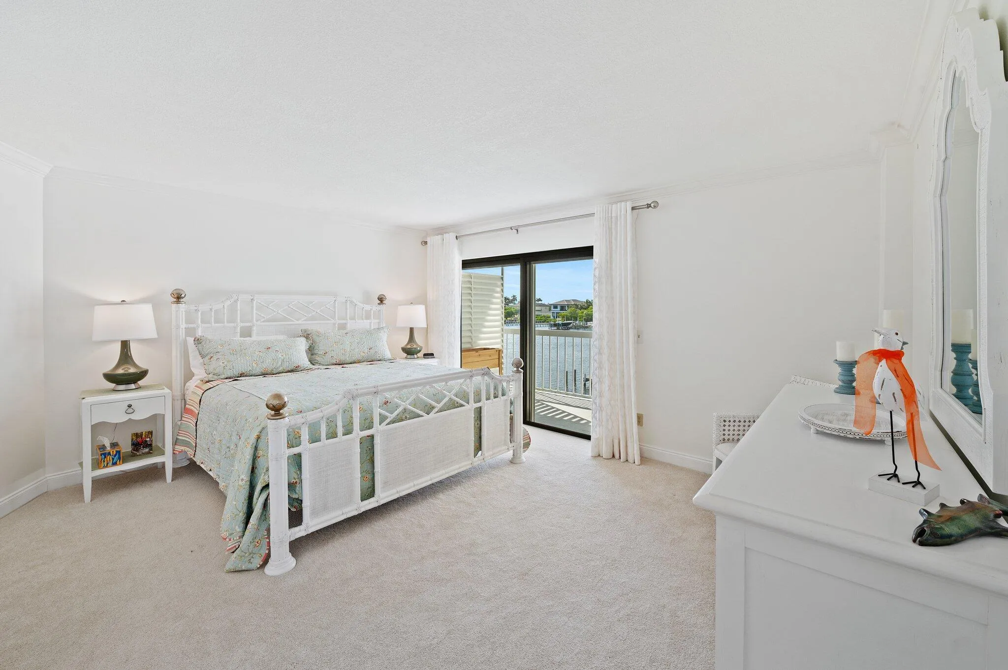 19-web-or-mls-3501-s-ocean-blvd-307