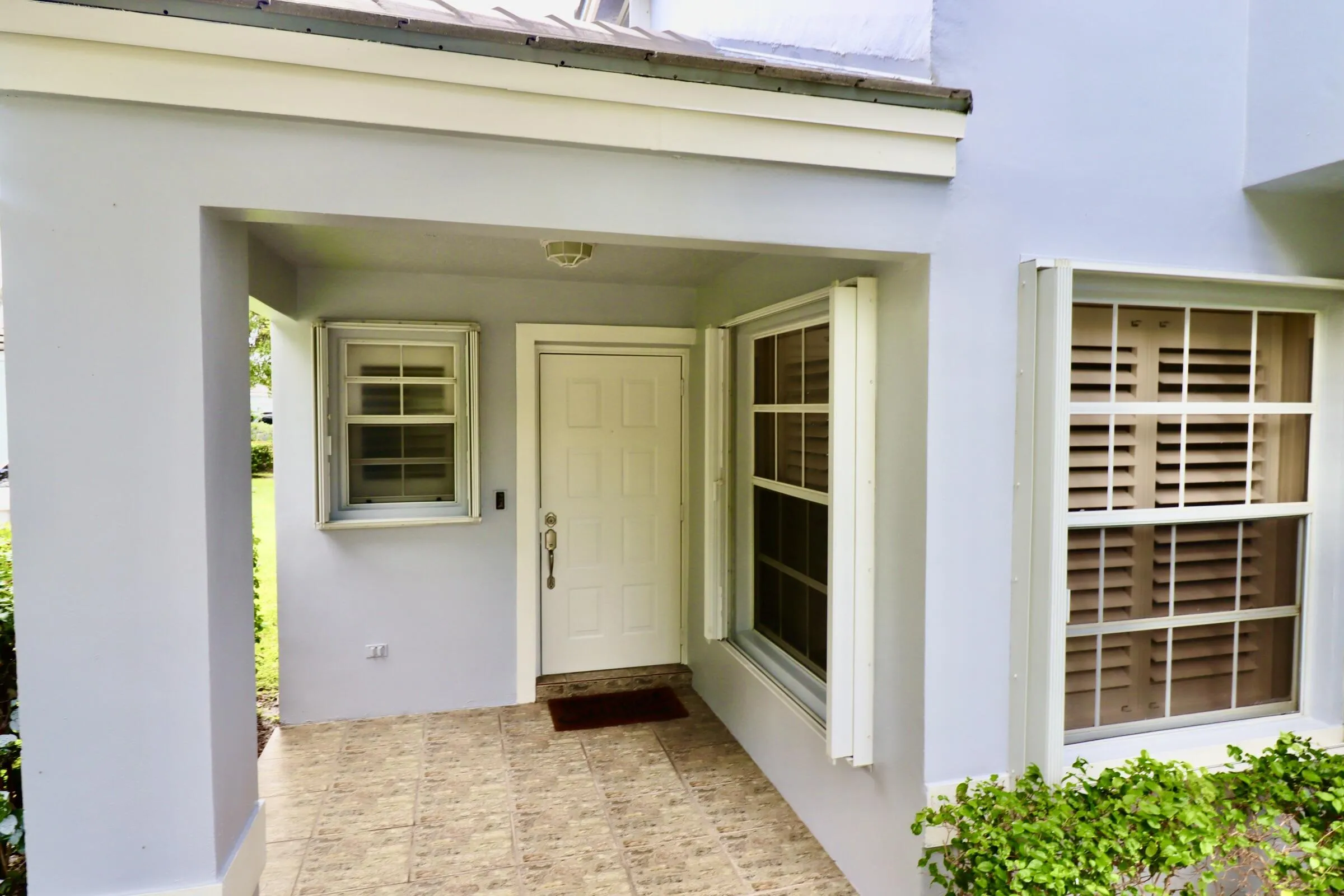 F-Front Door