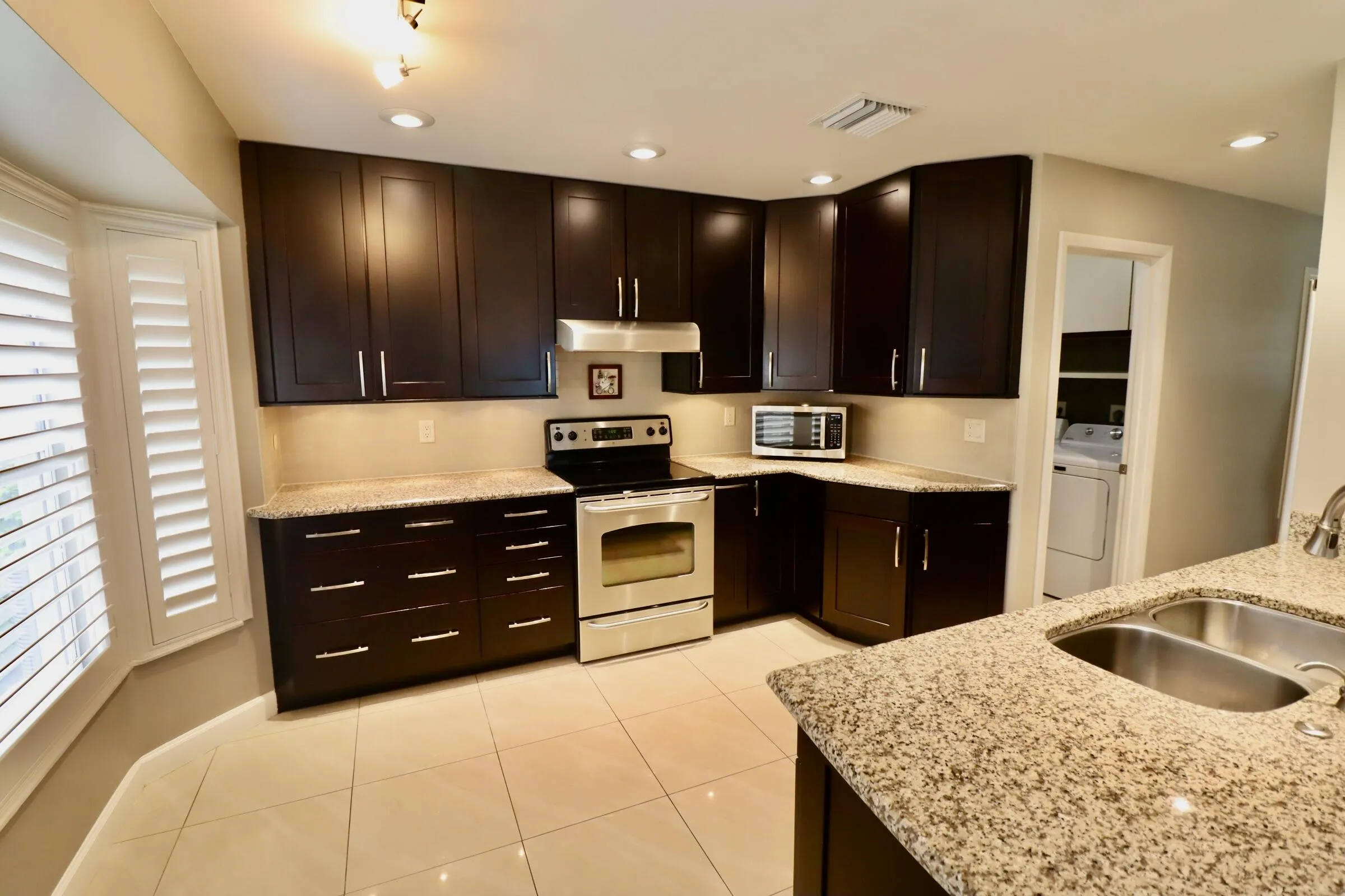 11-Kitchen 3