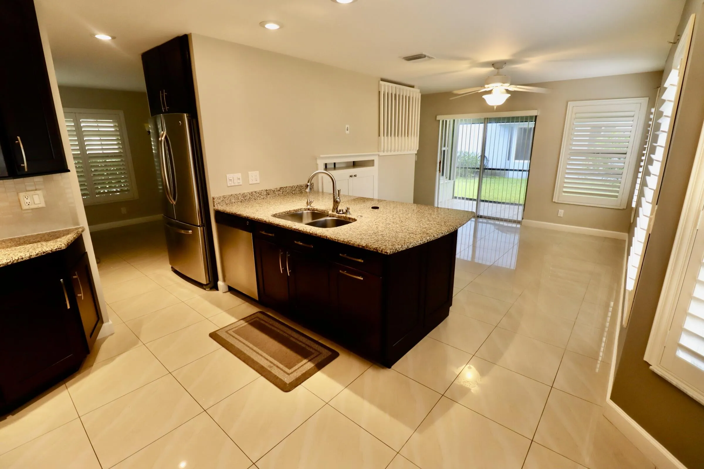 12-Kitchen 4