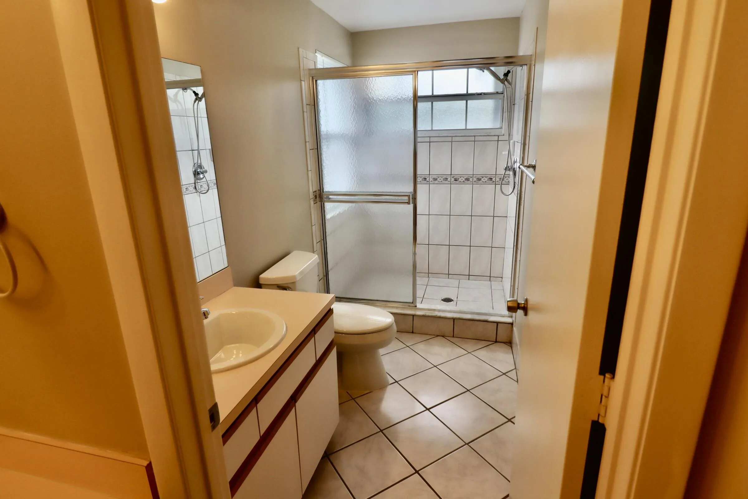 21-Master Bath